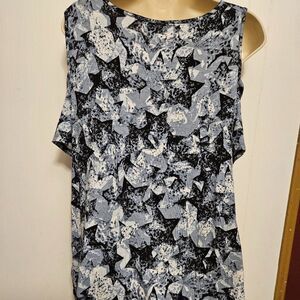 ROCK & REPUBLIC L EX COND  pit to pit 19 1/2 length 29 blues/white